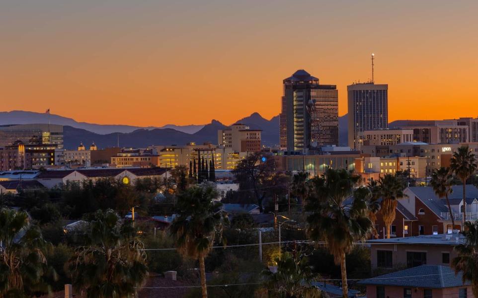 Tucson skyline with mountain